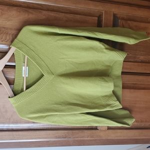 27 Miles 100% Cashmere V-neck Size Small